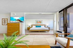 35th Floor Ocean View with Free Parking, Near Waikiki Beach Apartments, Honolulu