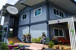 เรือนวรา - Wara Guesthouse, Nan