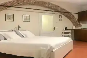 La Casa nel Vicolo, Altopascio
