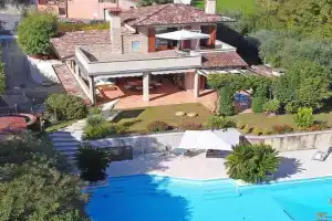 Villa Riai, Moniga