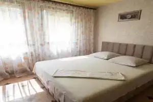 Geroyiv Dnipra, 53, 3-y poverh, bilya plyazhu Zhivchik Apartments, Cherkassy