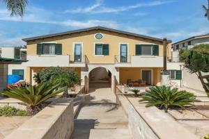 Simplistic Apartment in near Lido Beach, Reitani
