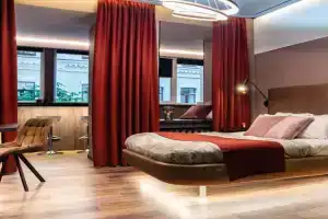 Luxury Upscale Apartments On 18 M Zhitomirska, Kiev