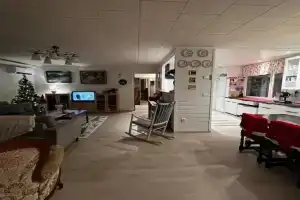 Villa Narikka, Tilava ja rauhallinen loma-asunto Kittilän keskustassa, Kittila