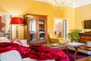 Villa De' Maestri - Historic Centre - Prestigious Attic with a Brand New Elevator!, Lucca