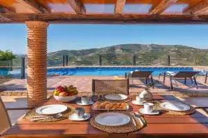 Villa Urdiales I by Ruralidays, Torrox