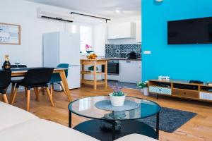Apartment SOL-1 in old part of city centar, Split