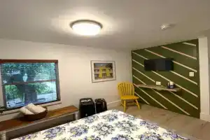 Cozy Room in the Heart of Little Havana, Miami