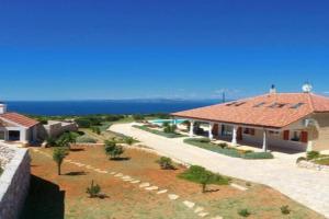 Villa de Pinus, Hvar
