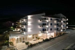 HOTEL IVANDO - K&S, Podaca