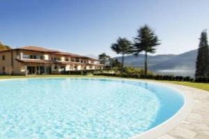 TREMEZZO RESIDENCE 5-1 of 11 apartments in an exclusive residence by Italian Apartments, Tremezzo