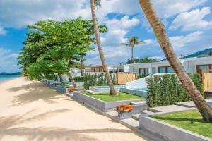 White Whale Beachfront Pool Villa, Ban Bang Po