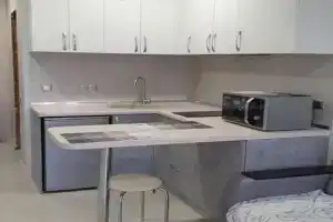 Uyutnaya na sutki s vidom na More, komfortnoe prozhivanie s generatorom Apartments, Kryzhanivka