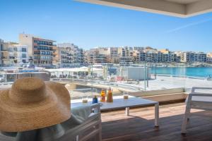 Electra Residence - Luxury Central Beachview Apartment, Marsalforn