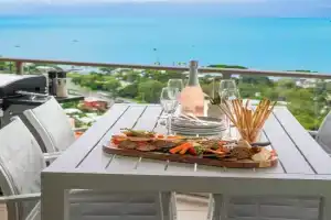 Sun View On Seaview - Apartments, Airlie Beach