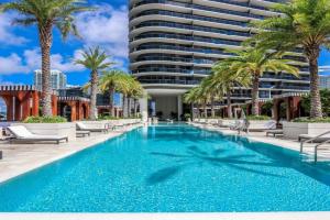 Aluna Lux Suites at SLS Lux Brickell Building, Miami