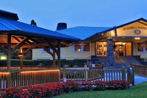 Kilauea Lodge and Restaurant, Volcano