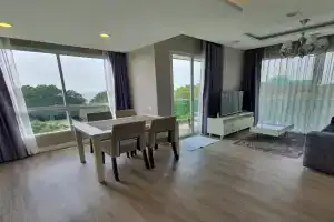 The Exclusive @WON Beach Suite & Toproof Pool Apartments, Bang Saen