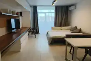 Zatishna, stilna studiya bilya Vistavkovogo tsentru Apartments, Kiev