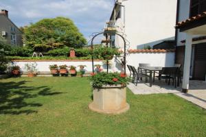 Apartment Sunny Garden, Porec