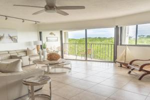 SEA MIST - Oceanfront-Lake-Kayak-Paddleboard-Bike Apartments, Key Largo