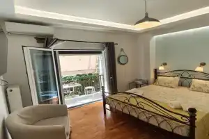 Freatida apartment, Piraeus