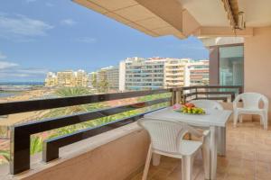 Huge Balcony over Las Canteras By CanariasGetaway Guest house, Las Palmas de Gran Canaria