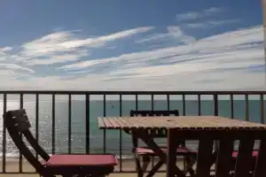 Apartamento frente al mar en con parking para 4 personas, Calpe