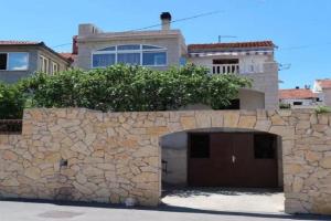 Apartments Brti, Supetar