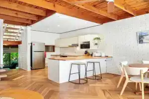 Central Noosa location, Apartments, Noosa Heads