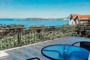 Apartments Mitrović Podličak, Przno