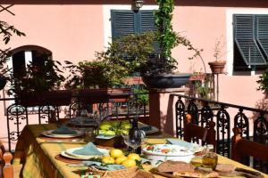 Il Carmine Charme & Terrace with AC Apartments, Lucca