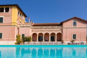 VILLA CAPOZZA 18&2, Emma Villas, Casarano