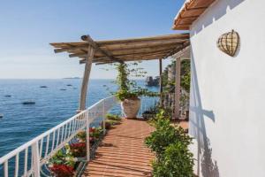 I DELFINI Holiday House, Positano