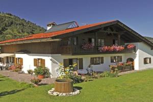 Ferienwohnung Alpenwelt Apartments, Wallgau