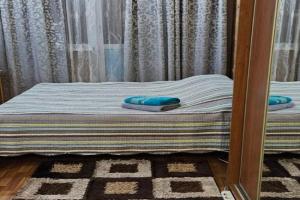 1 kv Standart metro Geroev truda Apartments, Kharkiv