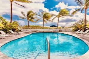 OCEAN FRONT BEACH PADS---South Beach Apartments, Miami Beach