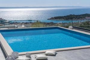 Villa Lea 5-bedroom villa with private pool and amazing views of city and sea, Makarska