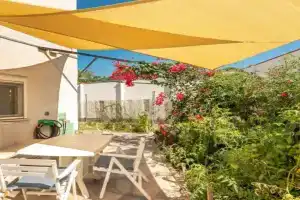 Can Juancho: casita de playa en la Costa dorada Guest house, Tarragona
