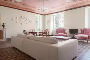 "Marina Apartment" Historic, Restored, Beachfront, rare Private Garage 300 mt far, 200 mt from train, 2nd floor, 2 Aircondo BDR , 2BHT, Vernazza