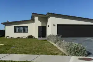 Te Awa Treasure - Holiday Home, Napier