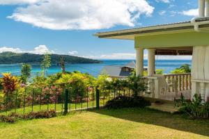 TOP VIEW RETREAT SELFCATERING Apartments, Anse Boileau