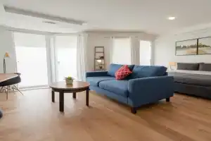 Modern Luxury Apartments in the Heart of, Los Angeles