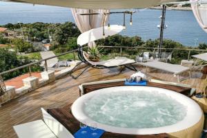 Awesome Apartment In With Wifi, Utjeha