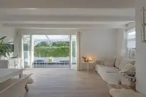 Villa Bo Junior, Bergen