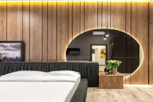 Royal VIP Apartment on Leontovicha 5, Lvov