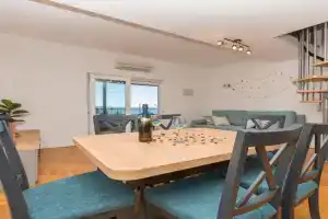 Deluxe 3 bedroom apartment with sea view, Baska Voda