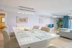 Art Apartment In Mamila - King David Residence, Jerusalem