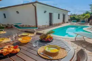 Sardinia Family Villas - Villa Donatella with private pool, Arzachena