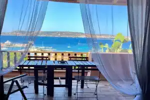 Charme House, Palau